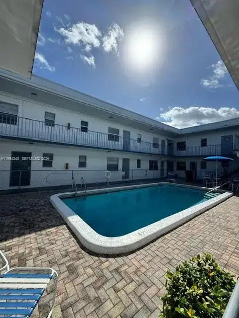 30 SE 4th Ave # 109, Hallandale Beach FL 33009 photo 2