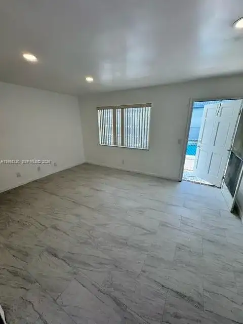30 SE 4th Ave # 109, Hallandale Beach FL 33009 photo 3