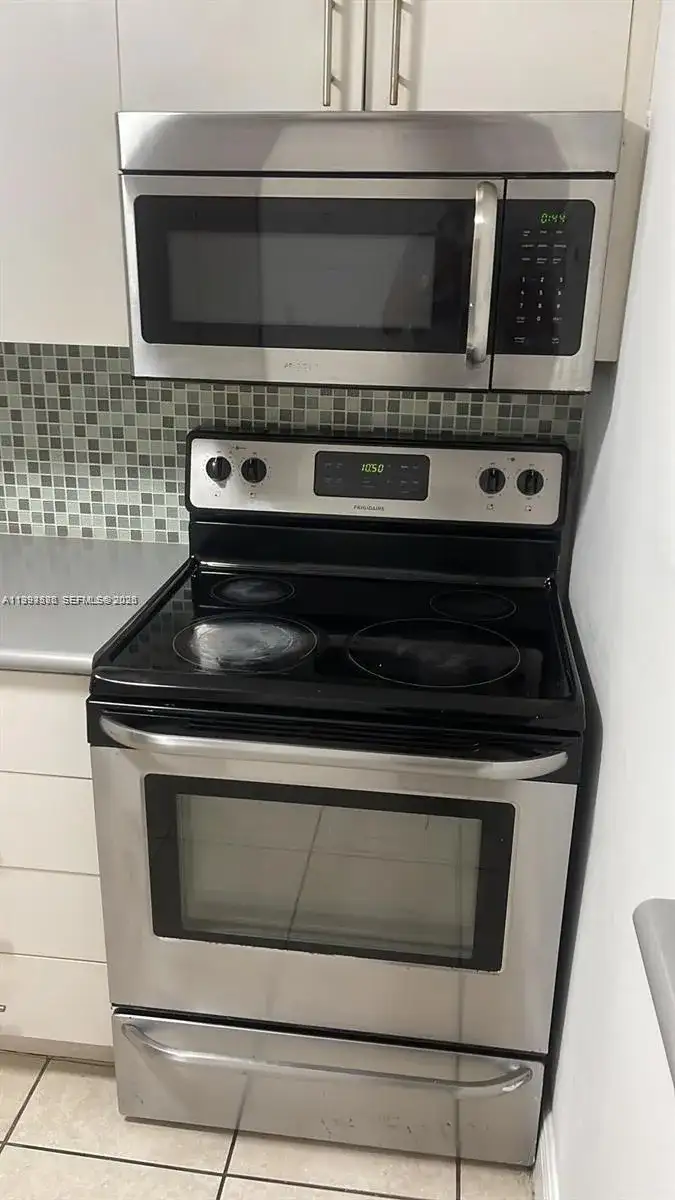 16950 W Dixie Hwy # 127, North Miami Beach FL 33160 photo 5