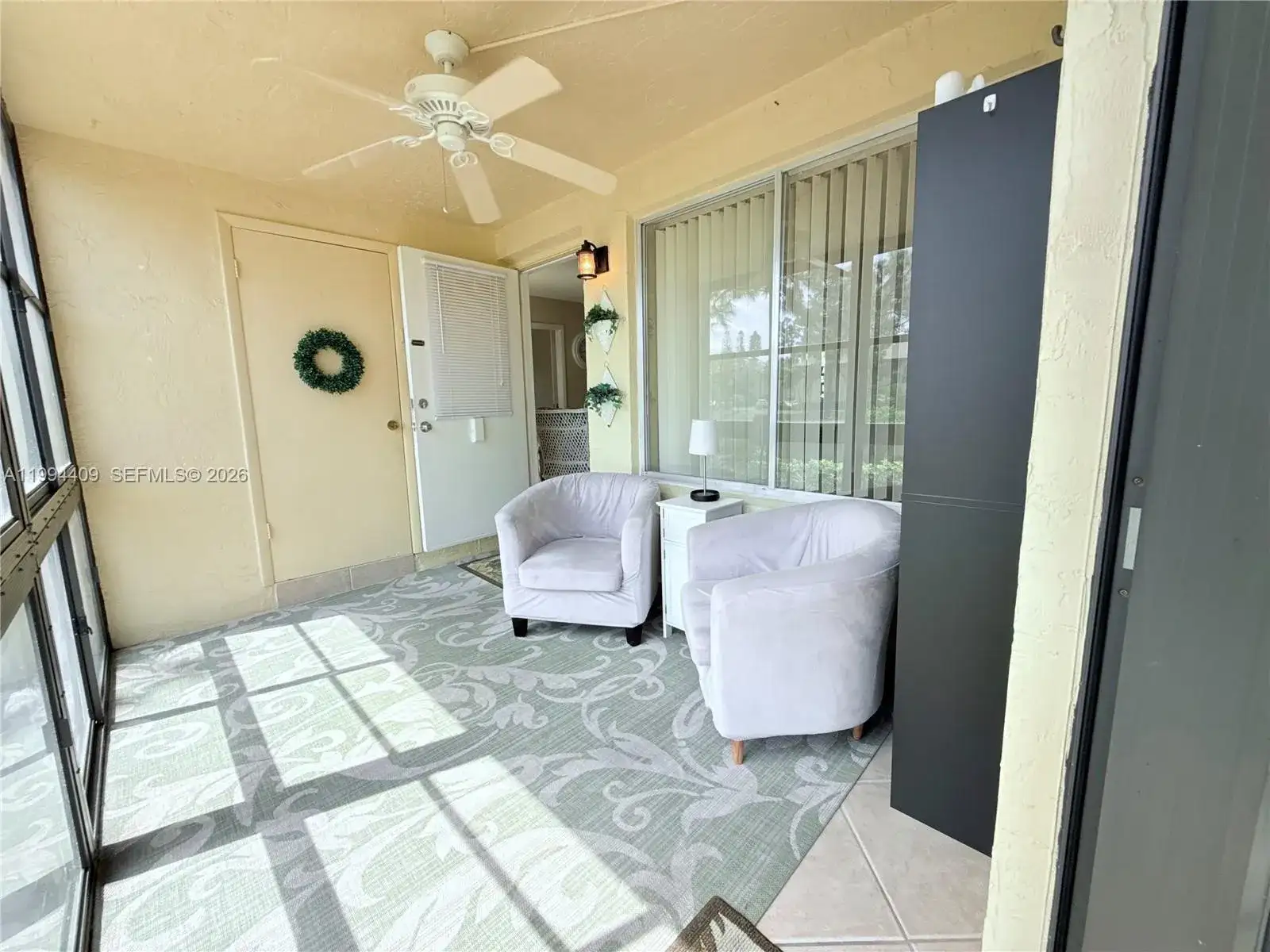 340 Pine Ridge Cir # 1, Green Acres FL 33463 photo 3