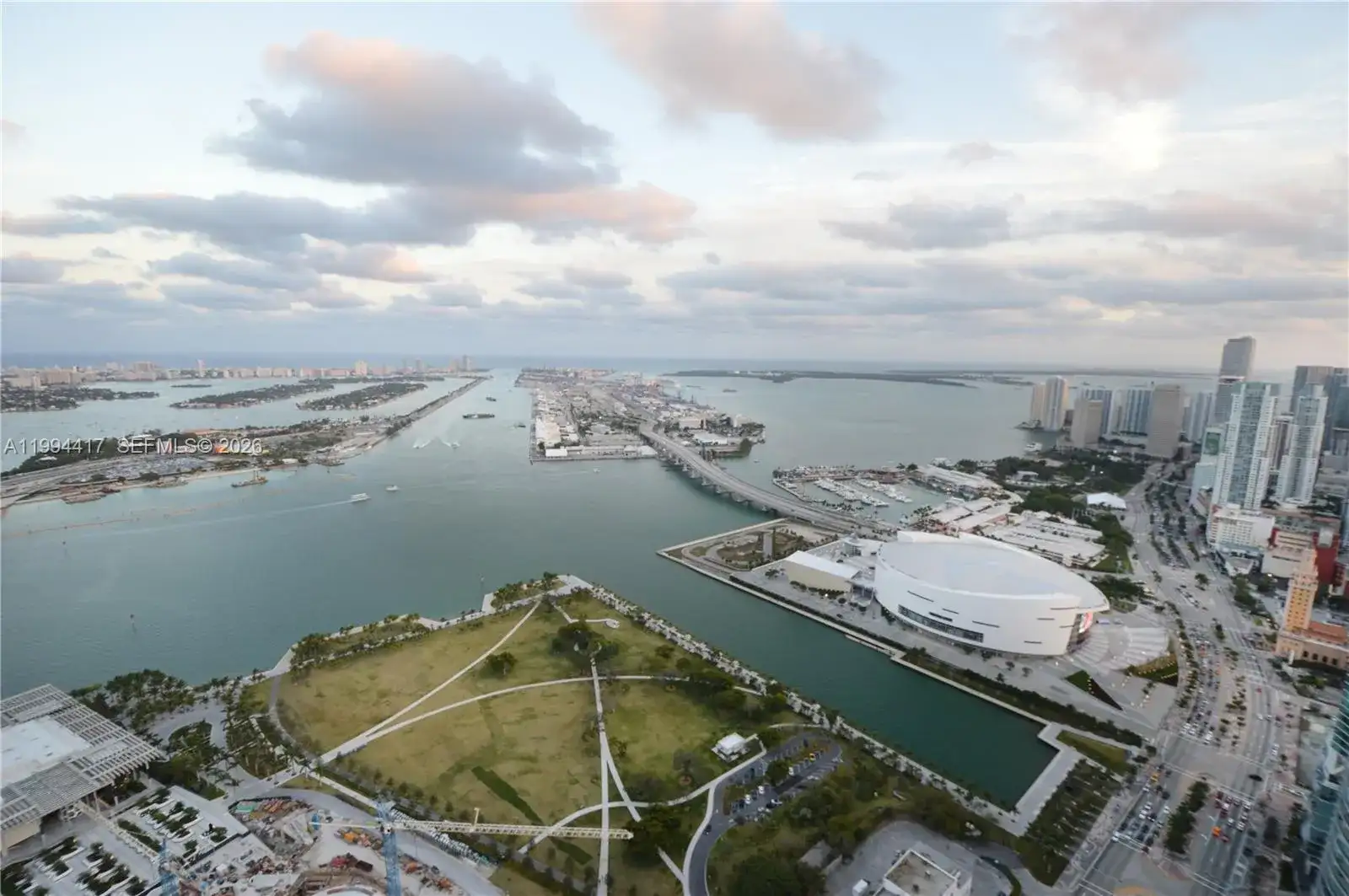 1100 Biscayne Blvd # 6104, Miami FL 33132 photo 3