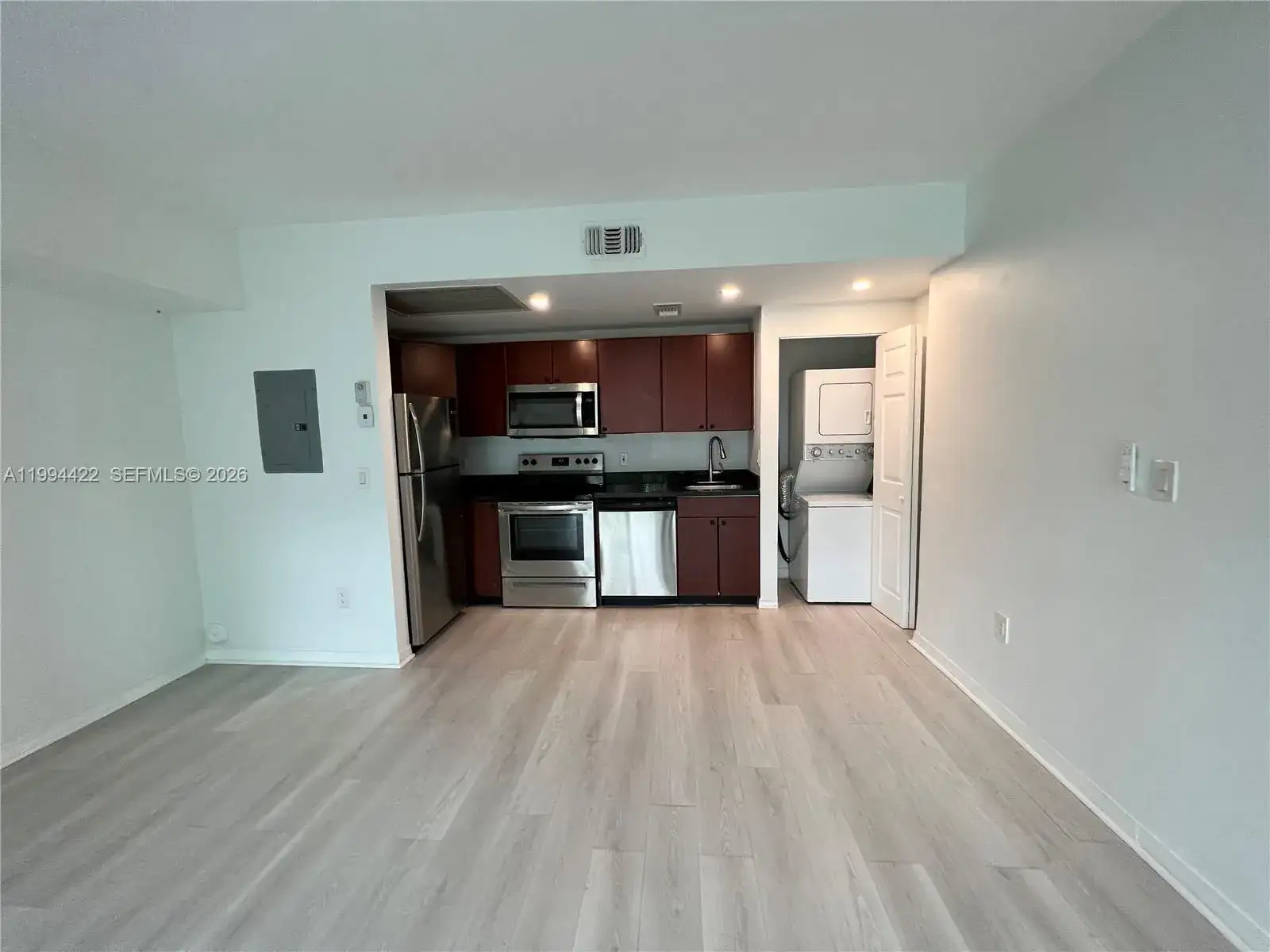 946 Bay Dr # 4, Miami Beach FL 33141 photo 4