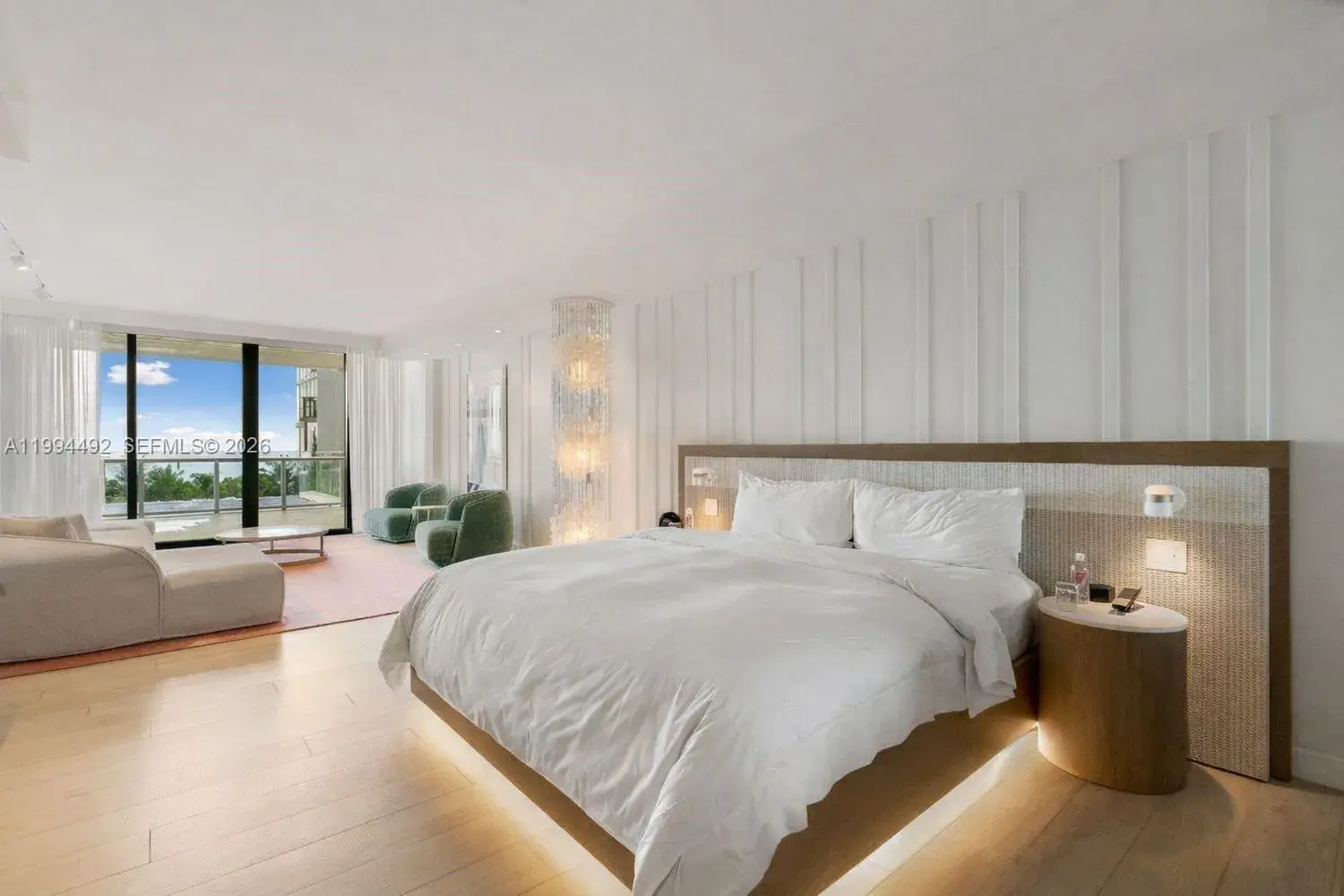2201 Collins Ave # 532, Miami Beach FL 33139