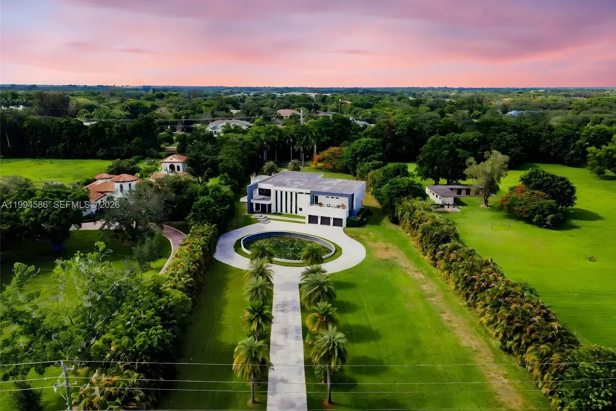 13441 Mustang Trl, Southwest Ranches FL 33330