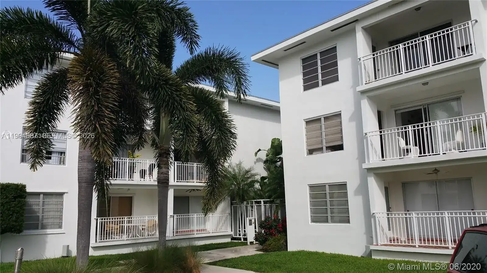 1631 NE 114th St # 305, North Miami FL 33181