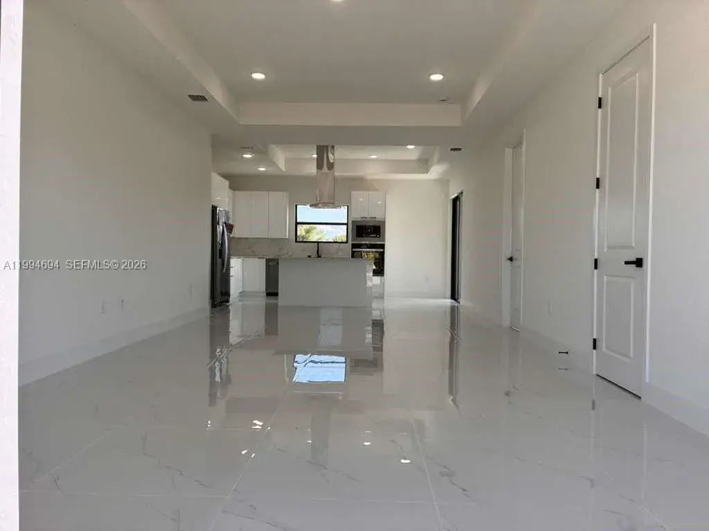 6045 Kumquat Cir, La Belle FL 33935