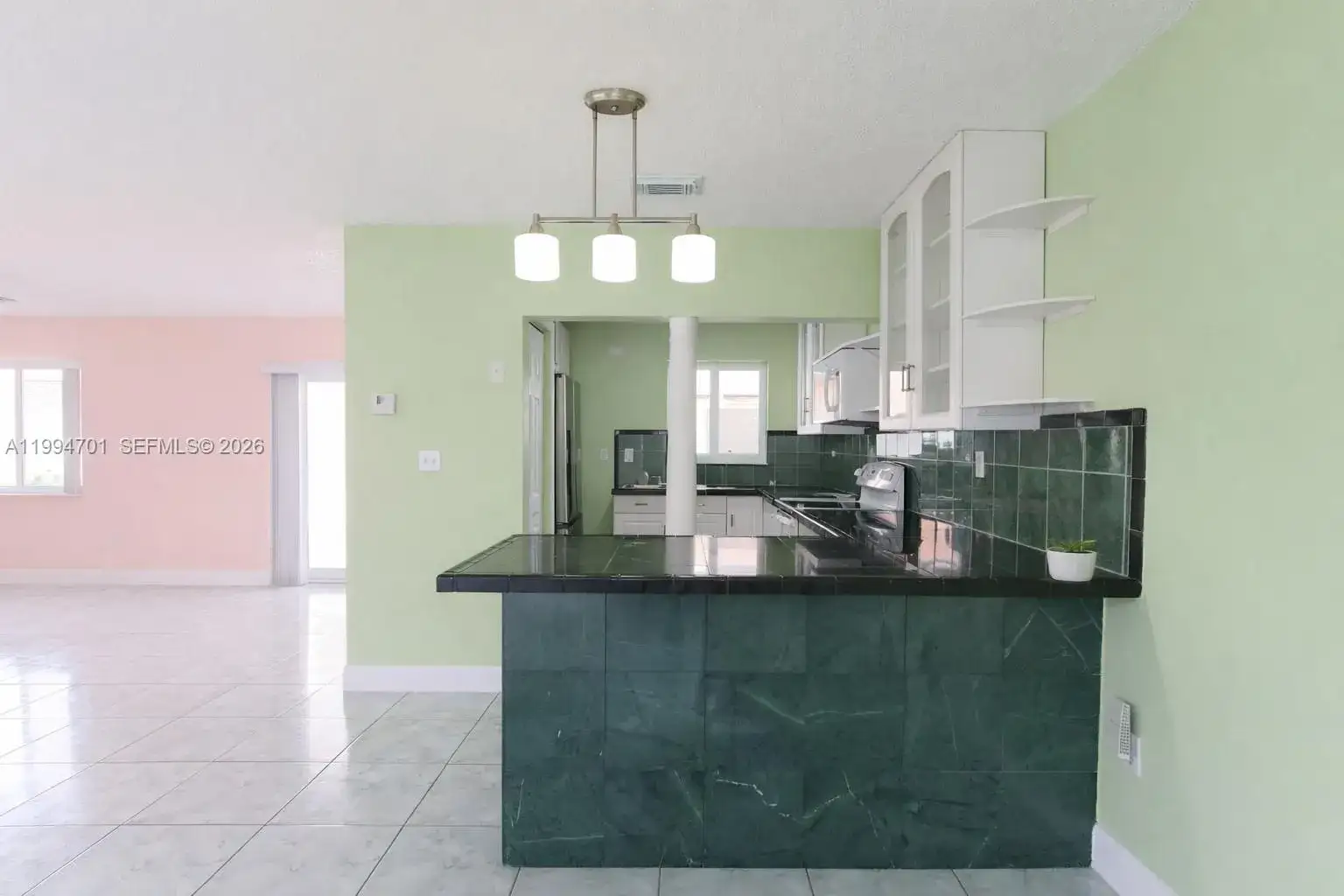 601 SW 116th Ct, Sweetwater FL 33174 photo 5