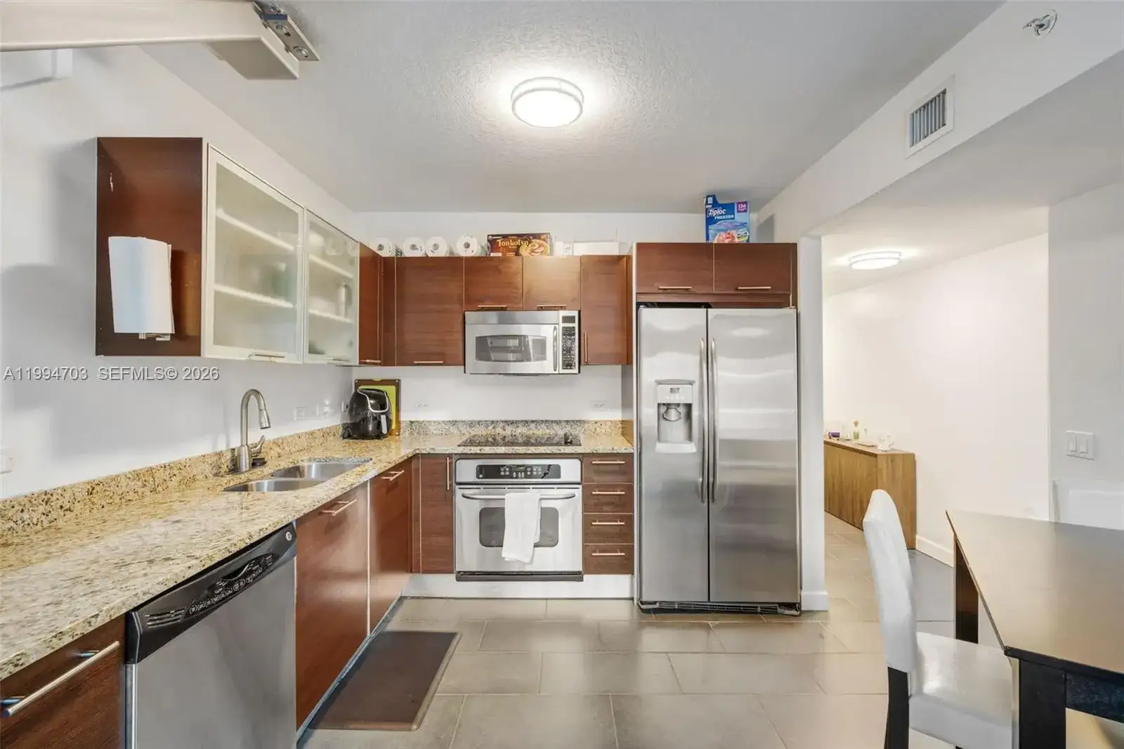 41 SE 5th St # 1306, Miami FL 33131 photo 4