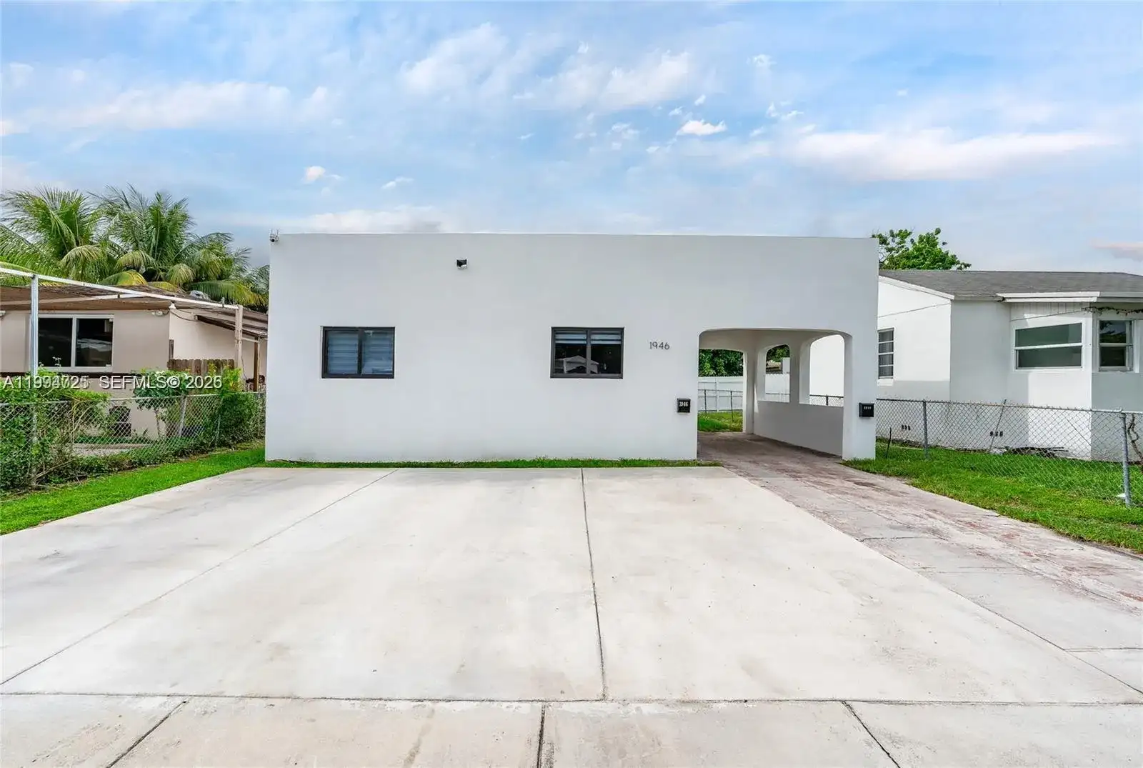 1946 NW 49th St, Miami FL 33142 photo 2