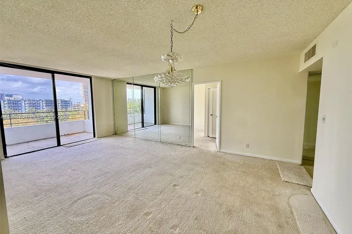 500 Three Islands Blvd # 314, Hallandale Beach FL 33009