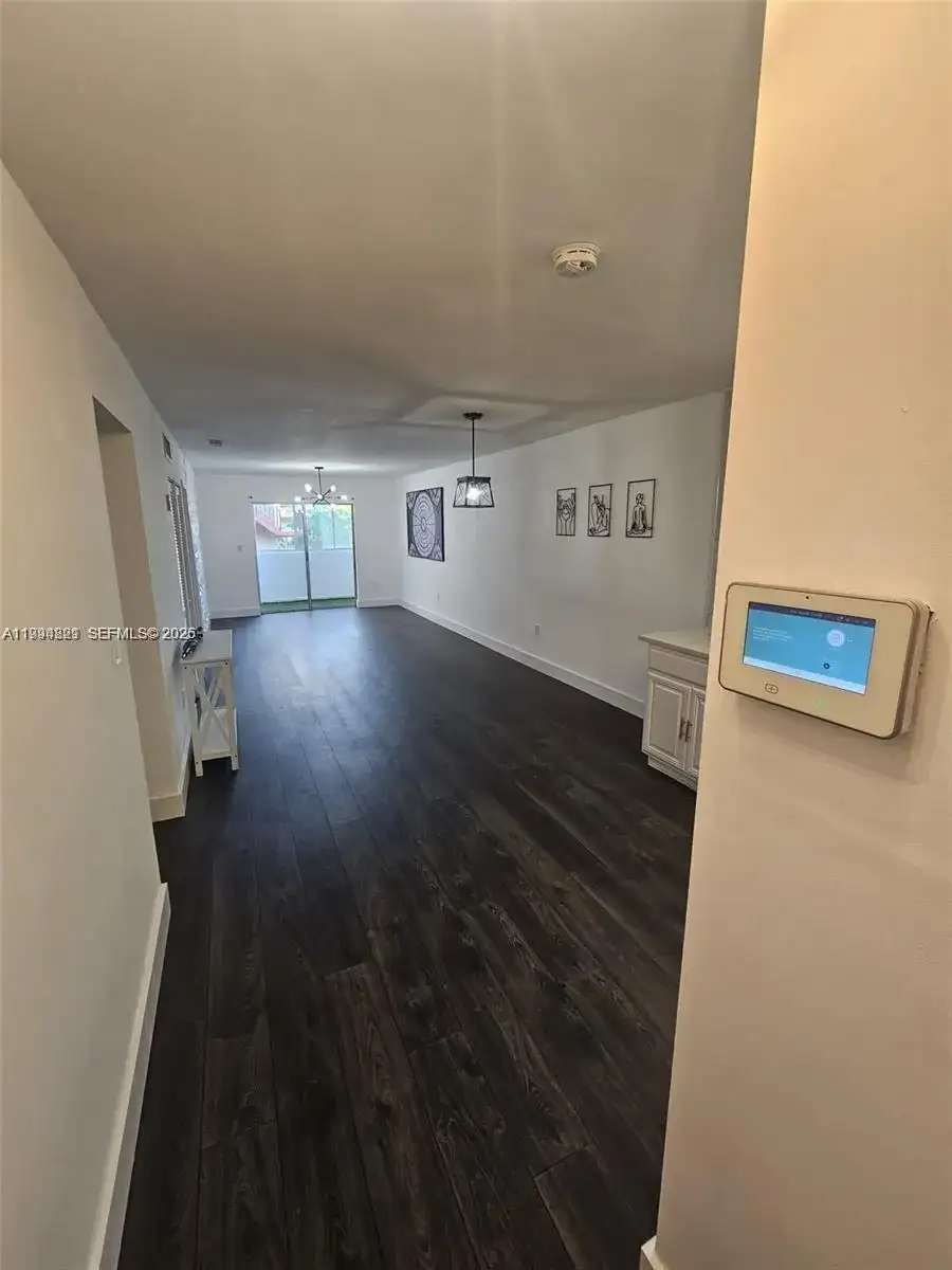 6055 W 19th # 209, Hialeah FL 33012 photo 3