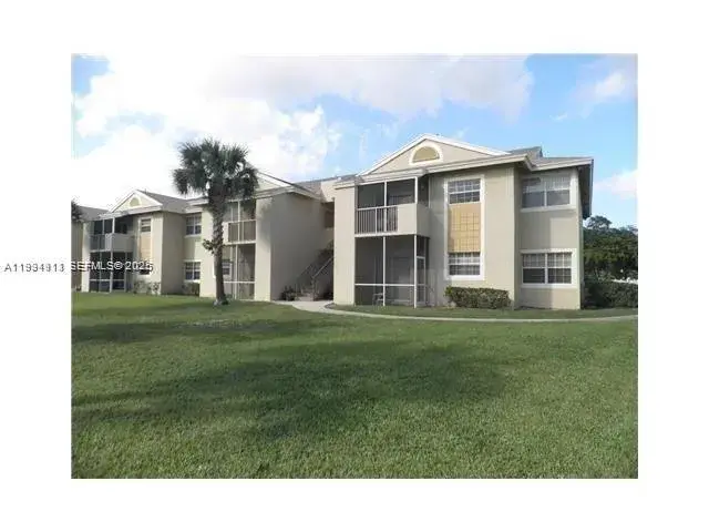 800 Cypress Park Way # J1, Deerfield Beach FL 33064