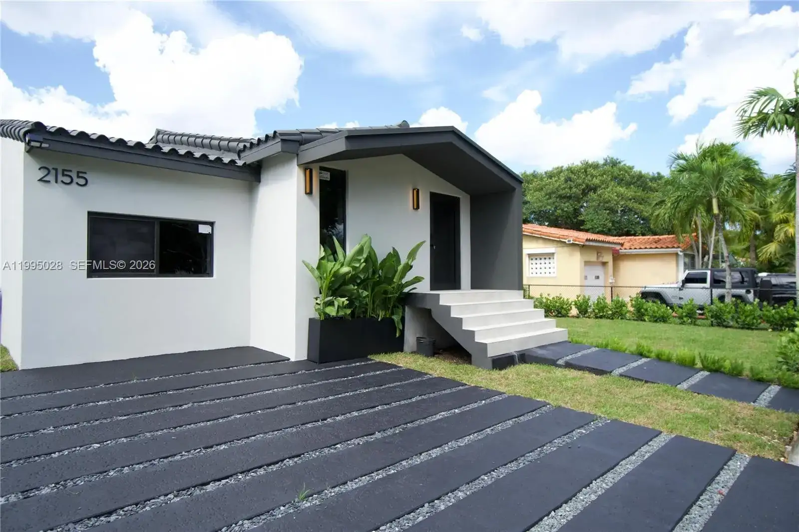 2155 SW 25th Ter, Miami FL 33133 photo 2