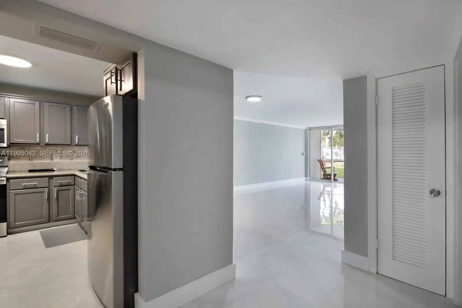 1351 NE 191 St # 106, Miami FL 33179 photo 3