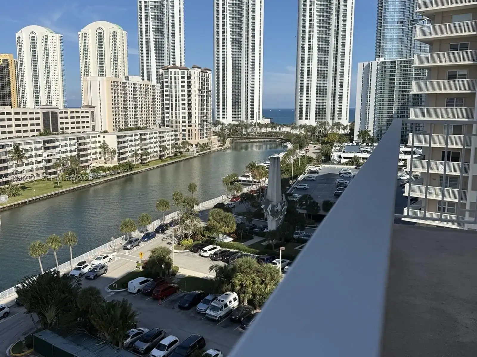 500 Bayview Dr # 1031, Sunny Isles Beach FL 33160 photo 2