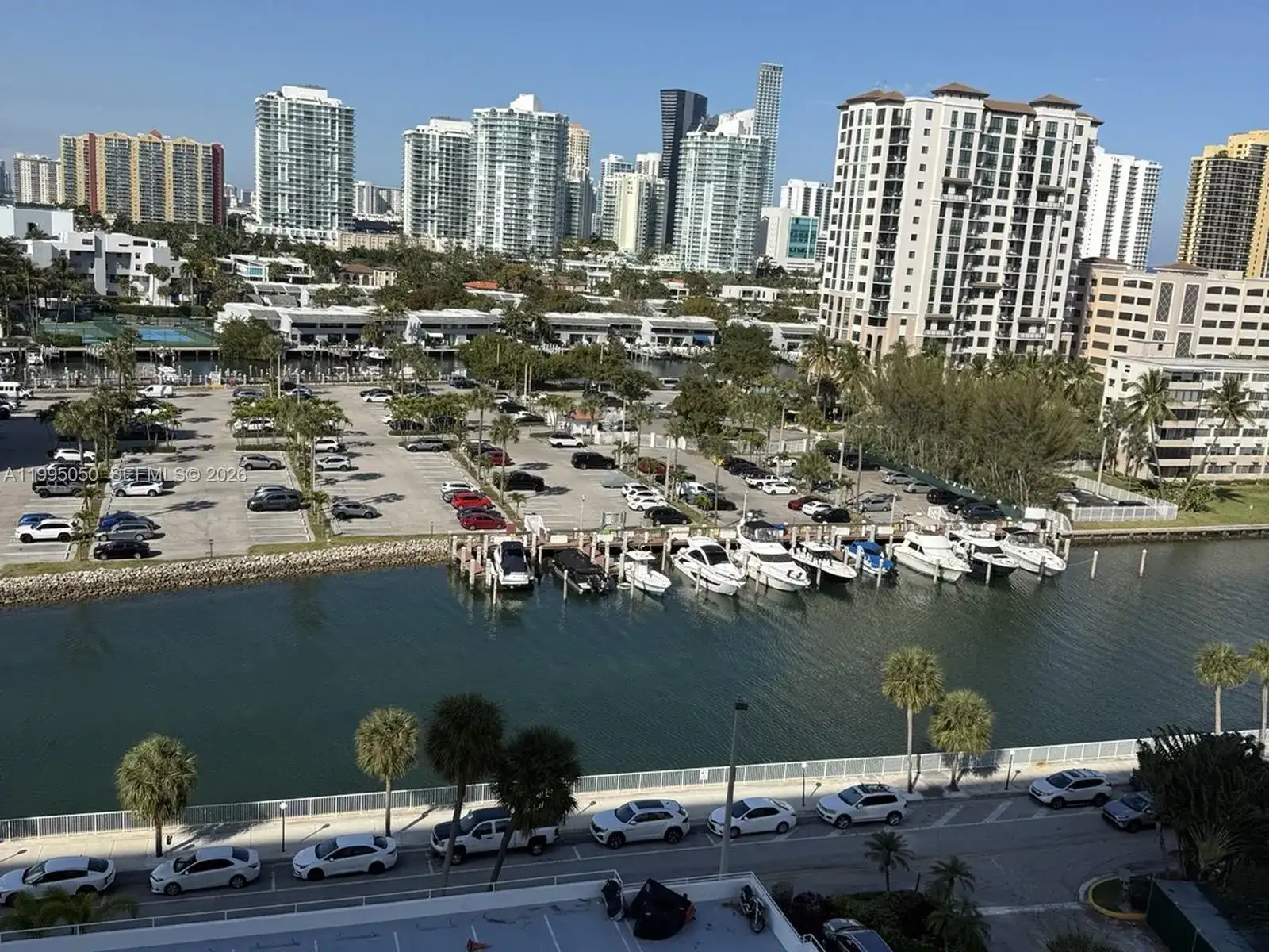 500 Bayview Dr # 1031, Sunny Isles Beach FL 33160 photo 4