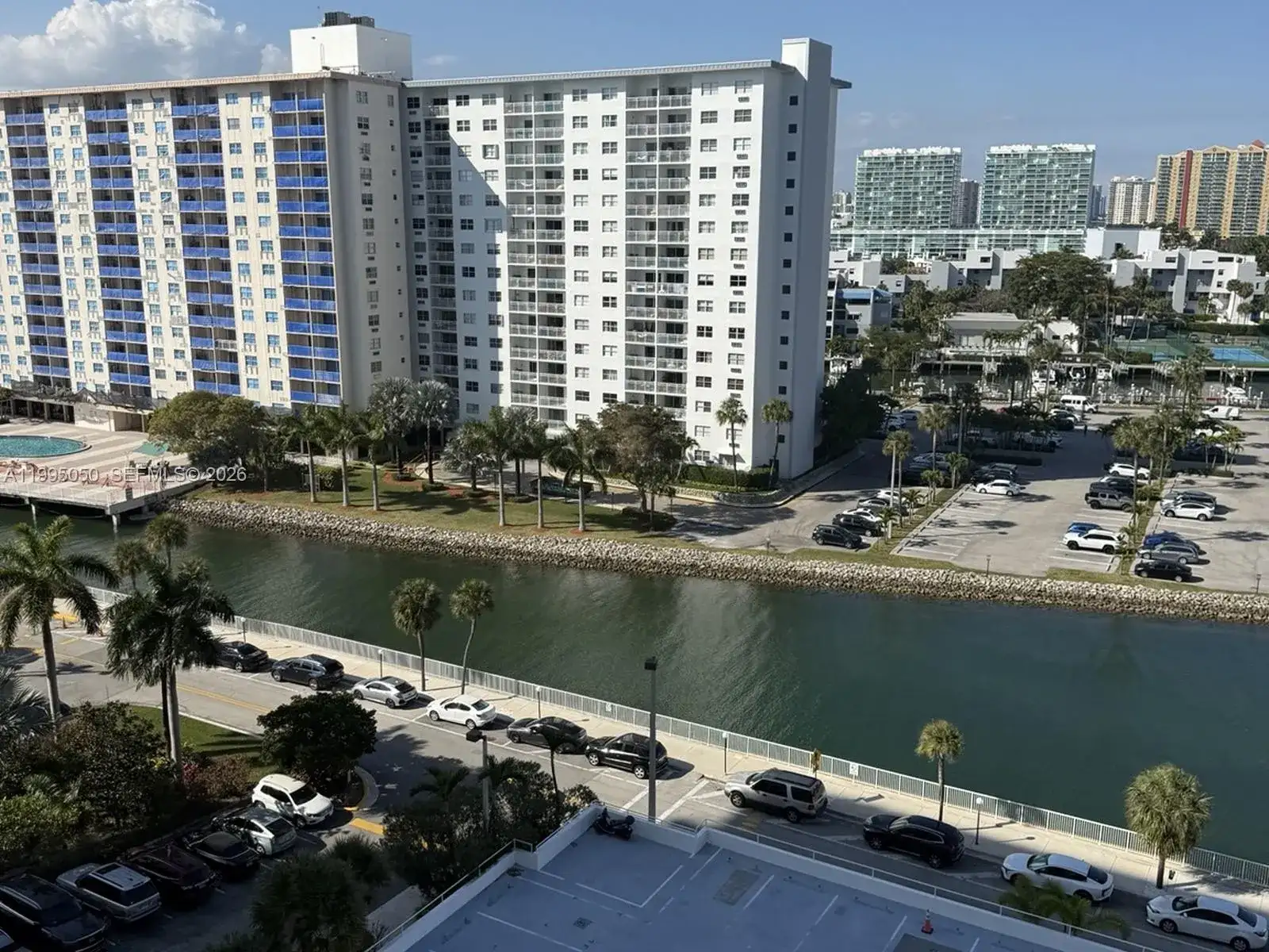 500 Bayview Dr # 1031, Sunny Isles Beach FL 33160 photo 5
