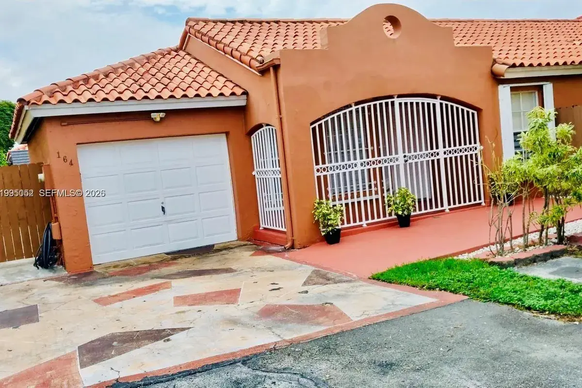 164 NW 85th Ct, Miami FL 33126