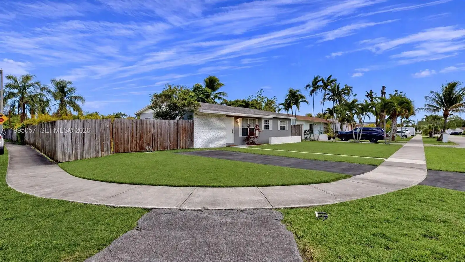 15305 SW 104th Ave, Miami FL 33157 photo 2