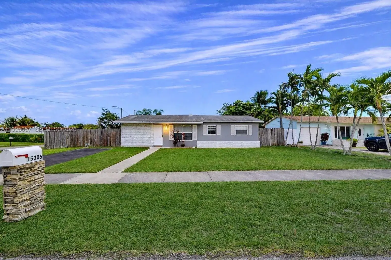 15305 SW 104th Ave, Miami FL 33157 photo 3
