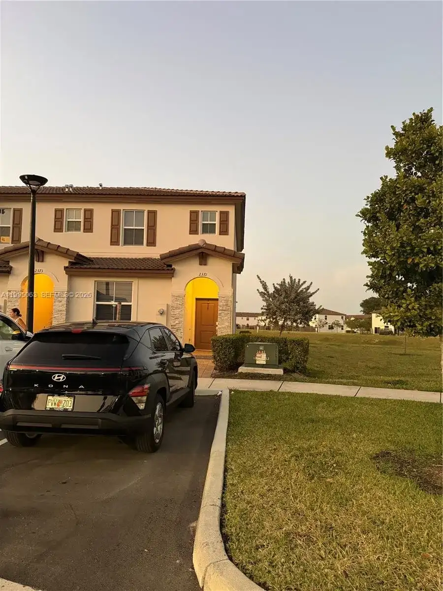 2371 NW 122nd Ter, Miami FL 33167 photo 2
