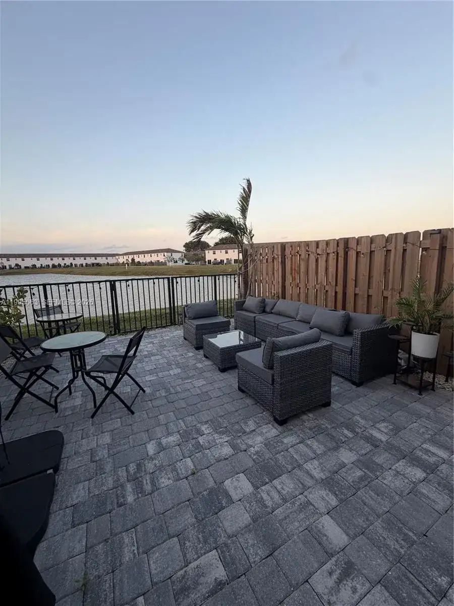 2371 NW 122nd Ter, Miami FL 33167 photo 3