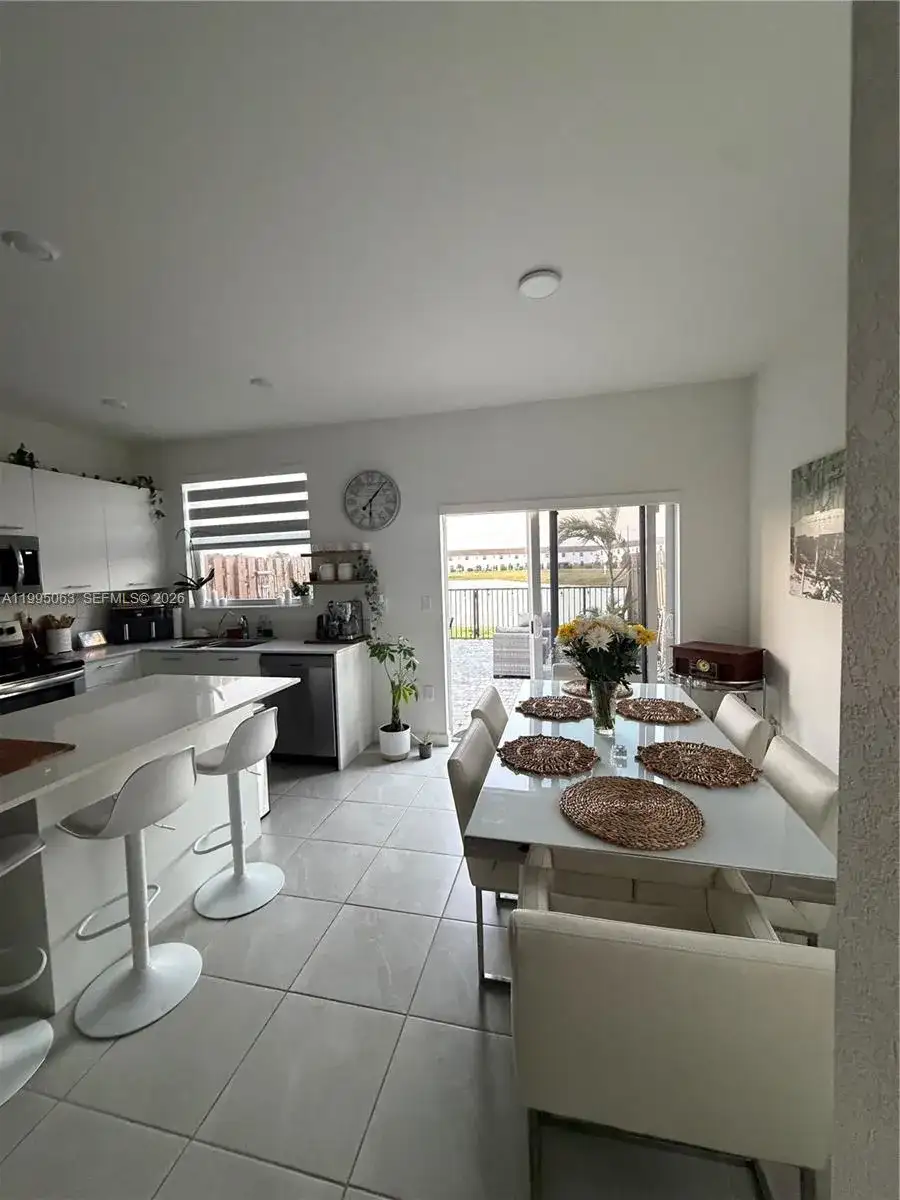 2371 NW 122nd Ter, Miami FL 33167 photo 5
