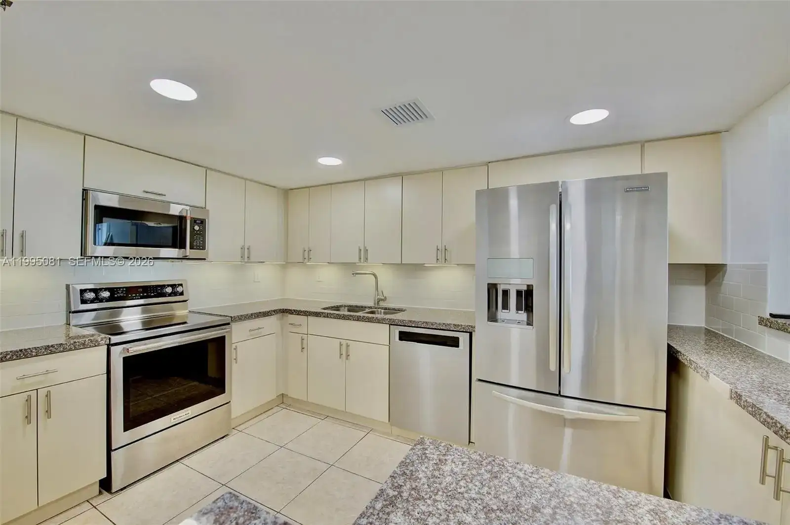 20850 San Simeon Way # 5, Miami FL 33179 photo 5