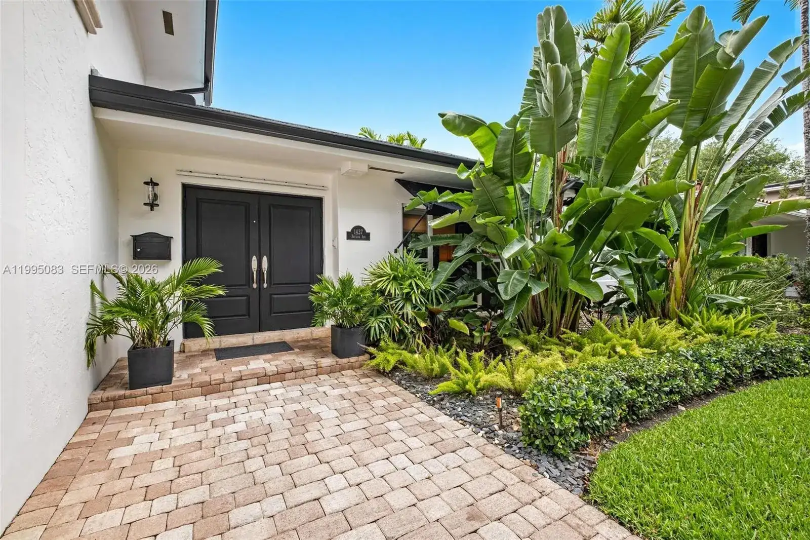 1437 Baracoa Ave, Coral Gables FL 33146 photo 3
