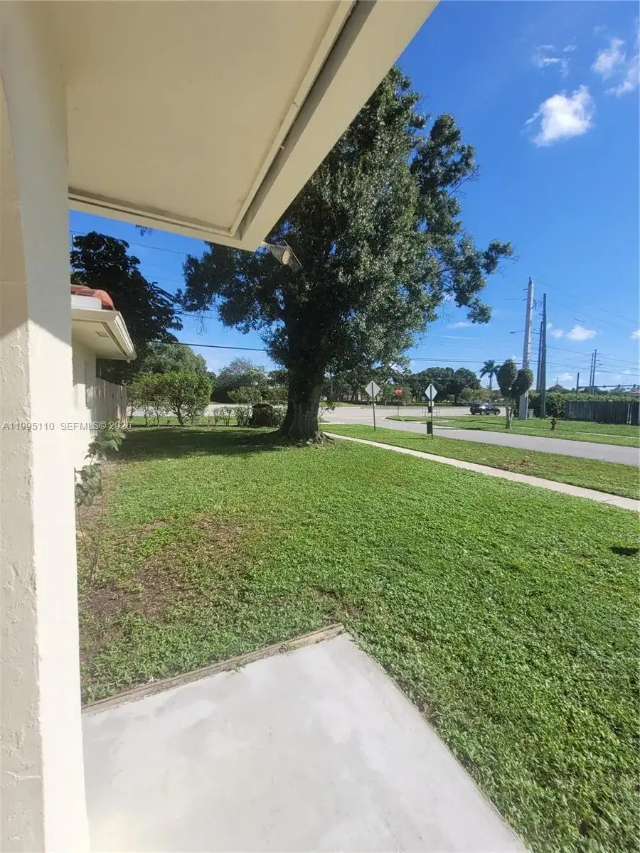 22028 Acapulco Ct, Boca Raton FL 33428 photo 4