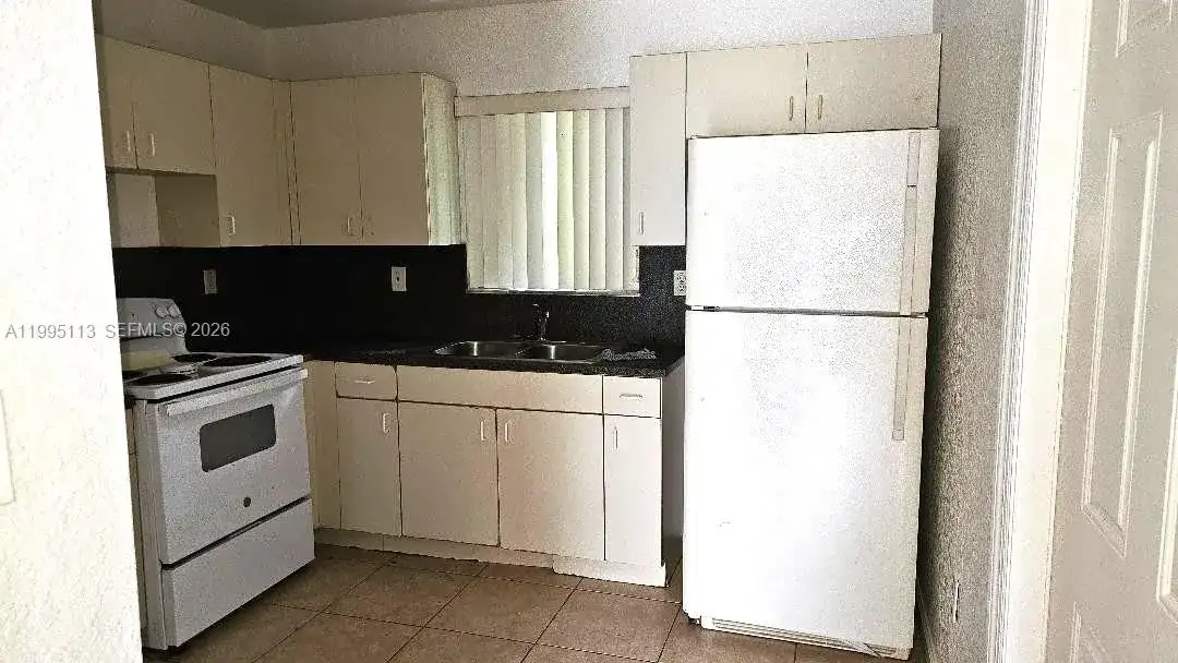 11972 SW 217th St # 11972, Miami FL 33170 photo 4