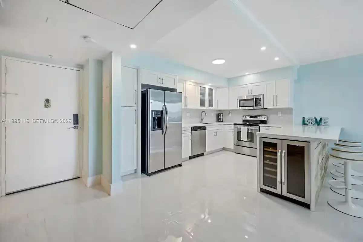 19370 Collins Ave # 1121, Sunny Isles Beach FL 33160 photo 2
