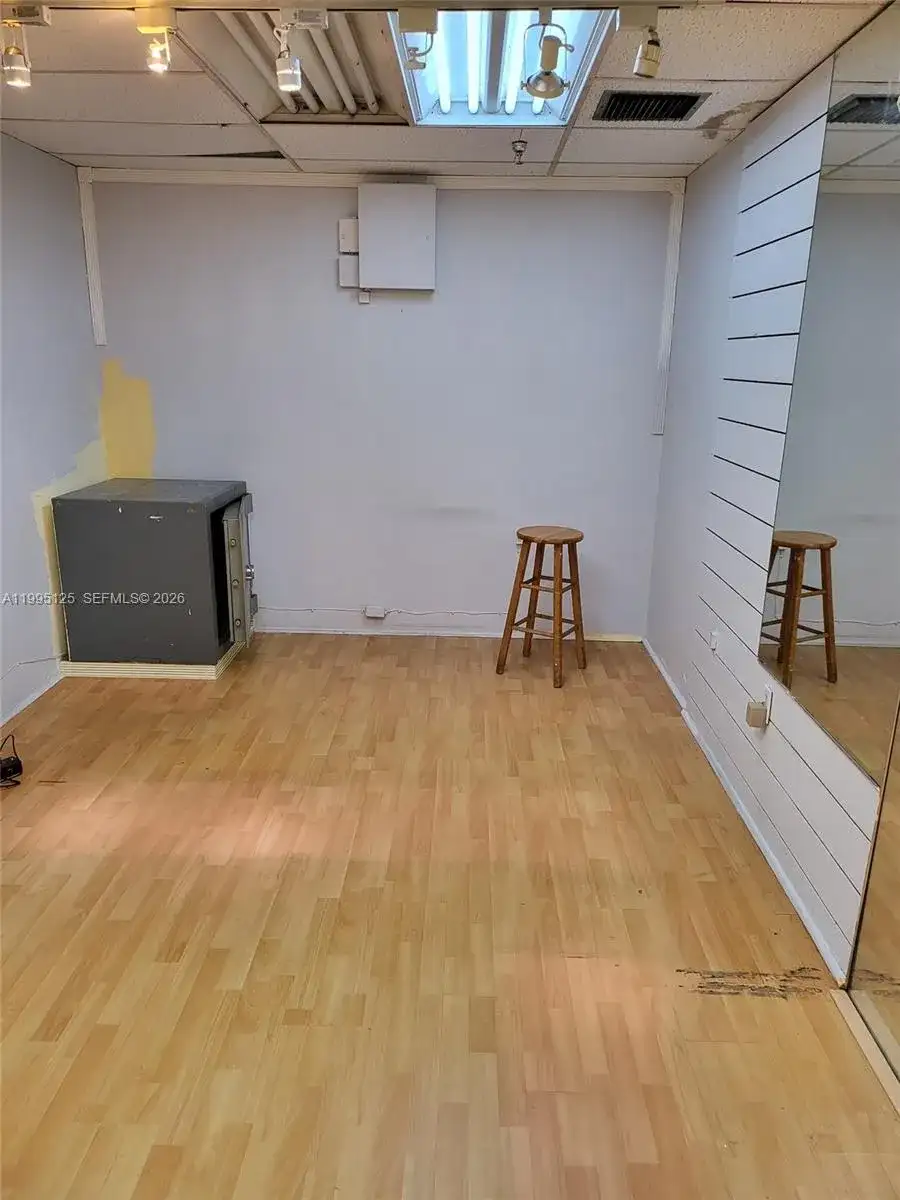 777 NW 72nd Ave # 2057, Miami FL 33126 photo 3