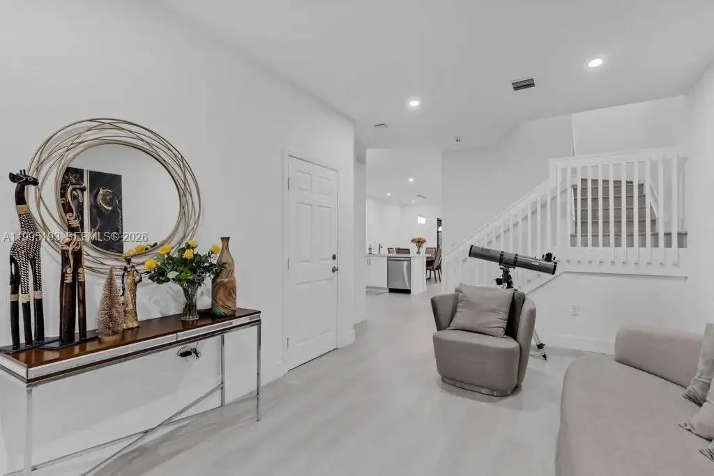 10254 SW 228th Terrace, Miami FL 33190 photo 3
