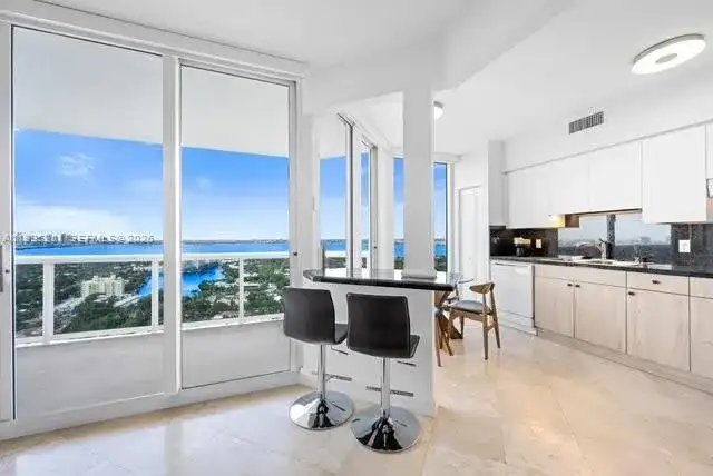 4779 Collins Ave # 3206, Miami Beach FL 33140 photo 3