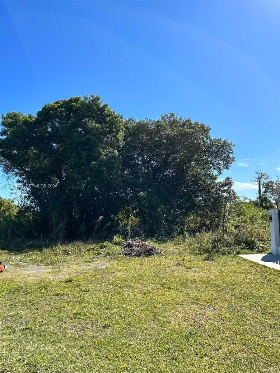 21820 Sw 112thct, Unincorporated Dade County FL 33170 photo 3