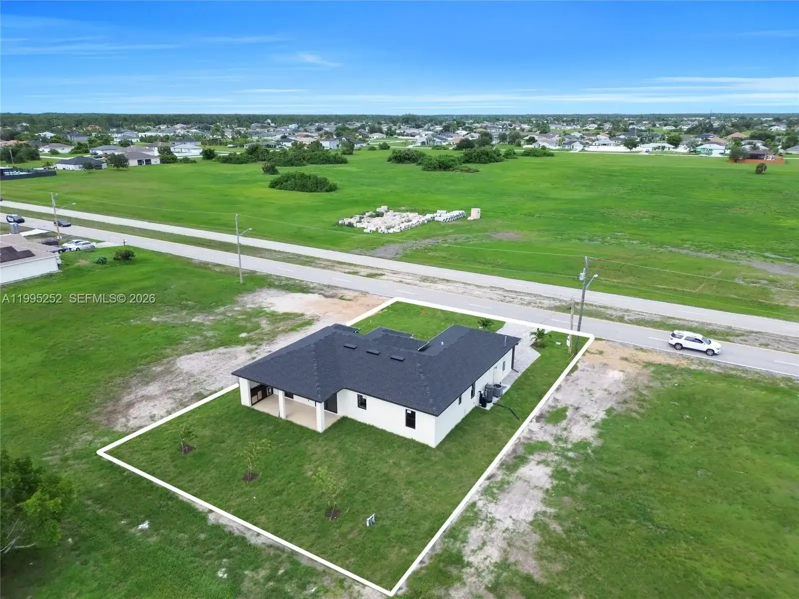 2720 Santa Barbara blvd n, Cape Coral FL 33993 photo 3