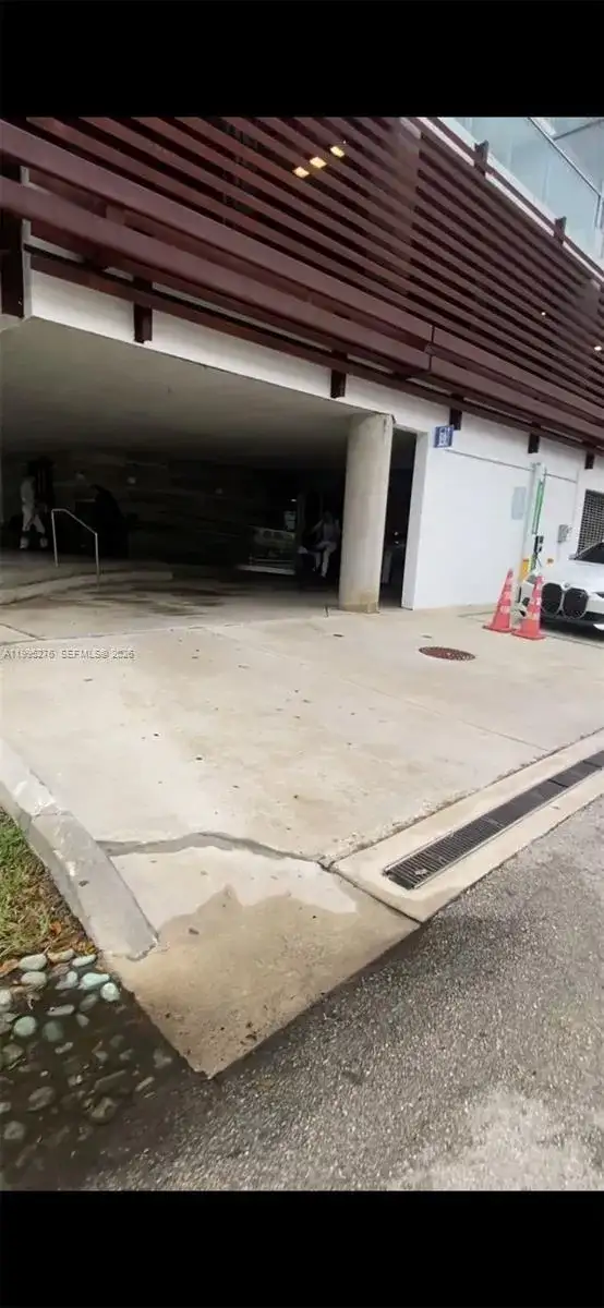 1215 W Ave Parking, Miami Beach FL 33139 photo 2