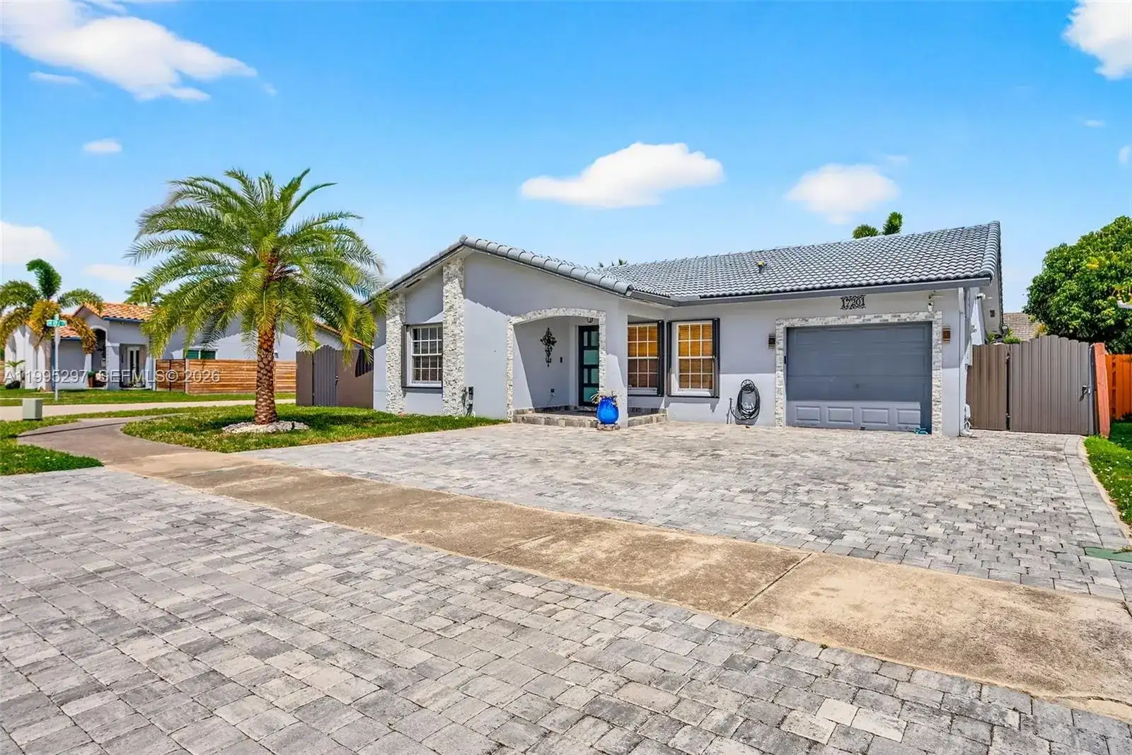 17201 SW 150th Ct, Miami FL 33187 photo 3