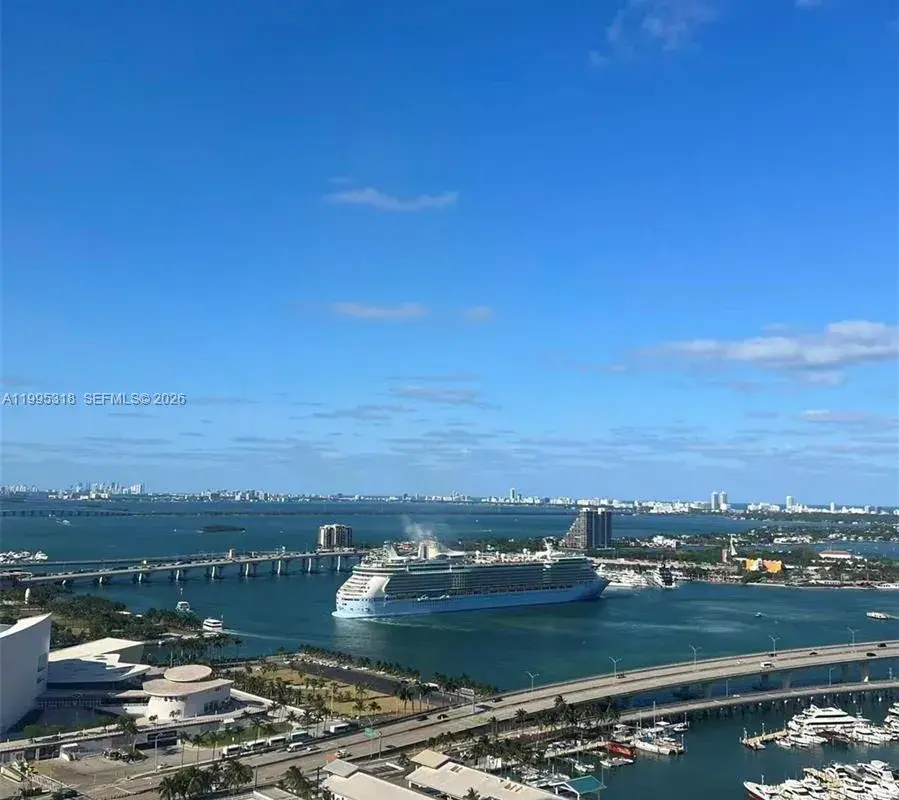 244 Biscayne Blvd # 3206, Miami FL 33132
