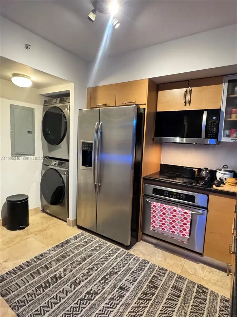 31 SE 5th St # 1402, Miami FL 33131 photo 2