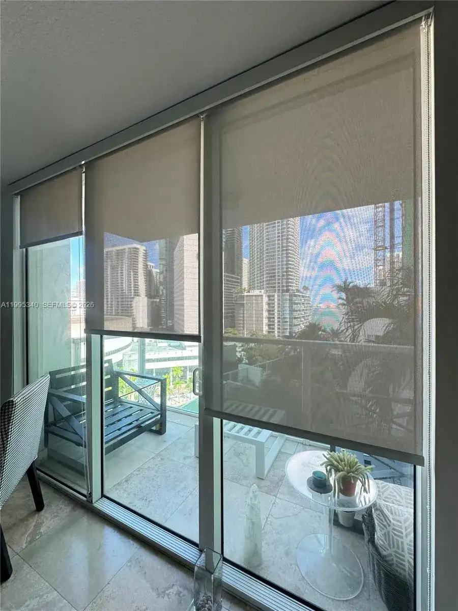 31 SE 5th St # 1402, Miami FL 33131 photo 3