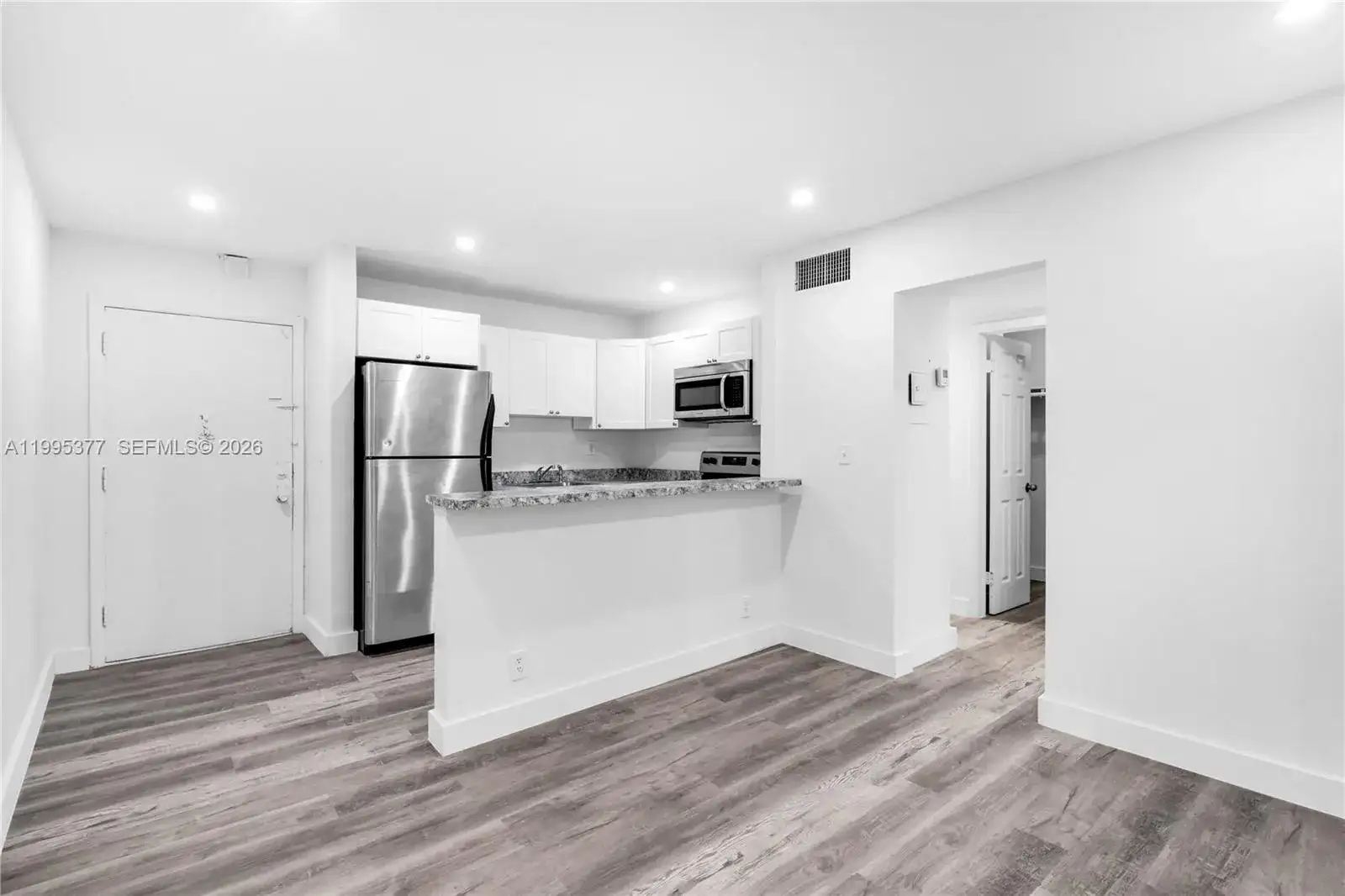 6445 NW 2nd Ave # 2, Miami FL 33150 photo 2