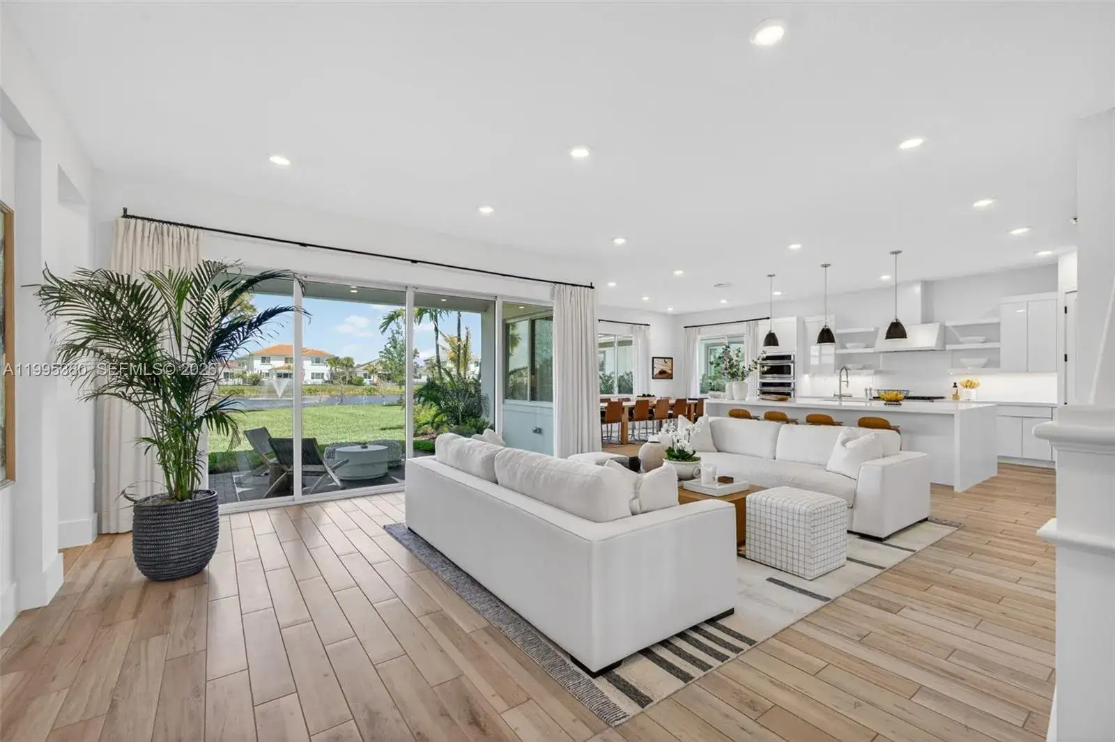 12249 Waterstone Cir, Palm Beach Gardens FL 33412
