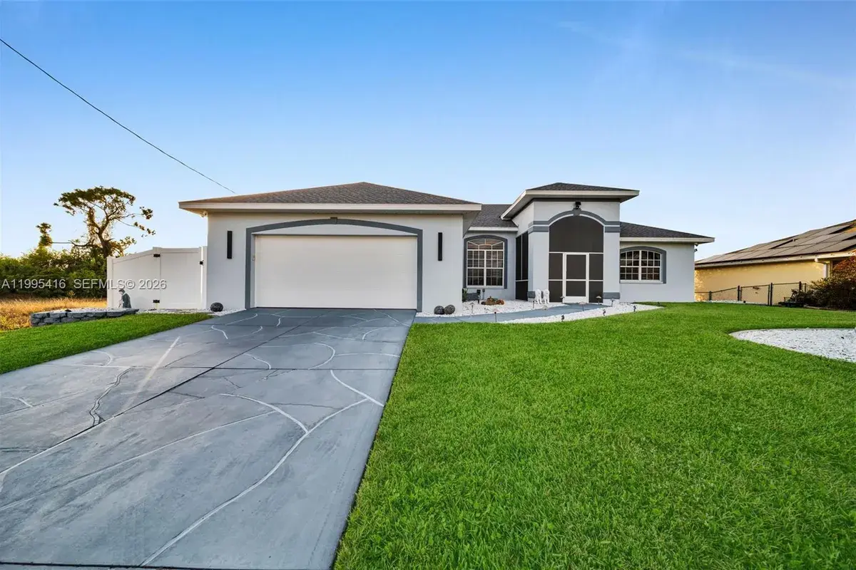 1024 NW 23, Cape Coral FL 33993
