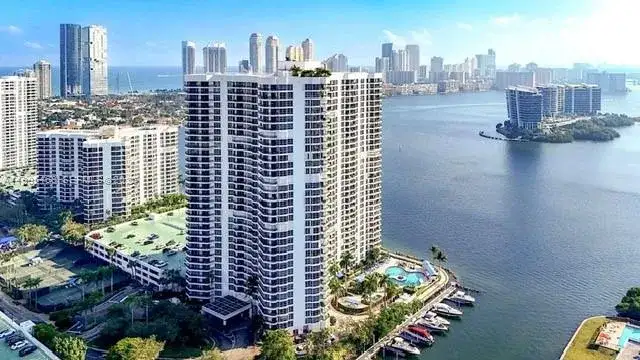 3530 Mystic Pointe Dr # 1711, Aventura FL 33180 photo 2