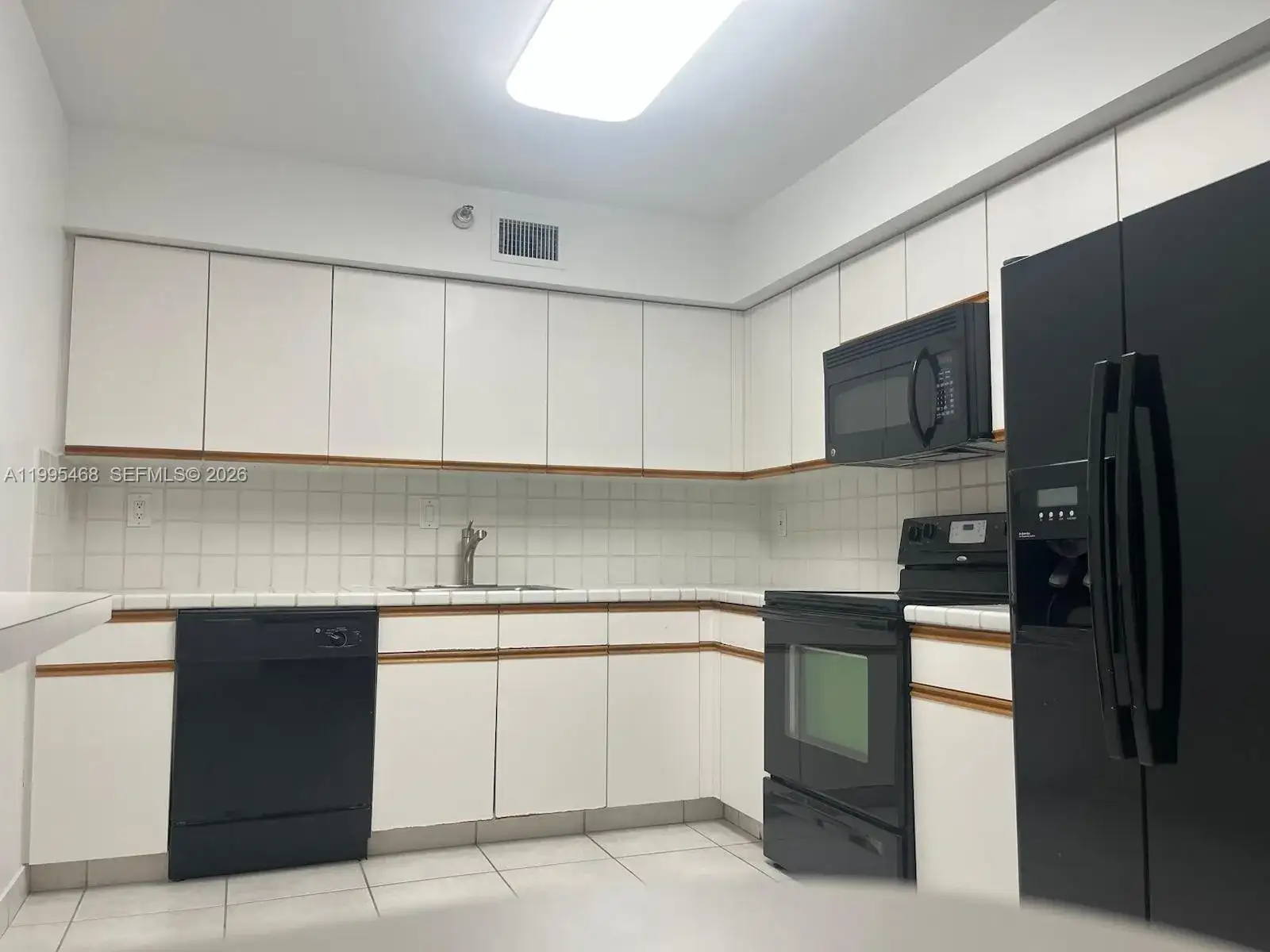 3530 Mystic Pointe Dr # 1711, Aventura FL 33180 photo 4