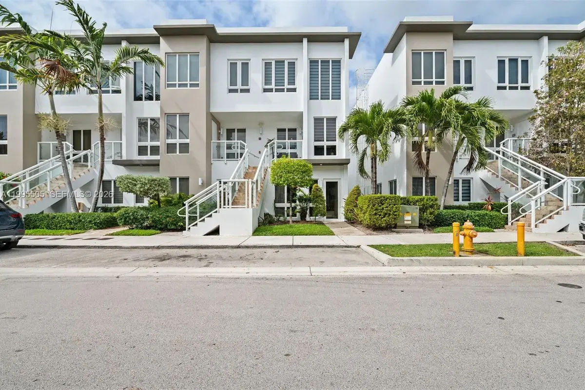 10305 NW 63rd Ter # 105, Doral FL 33178