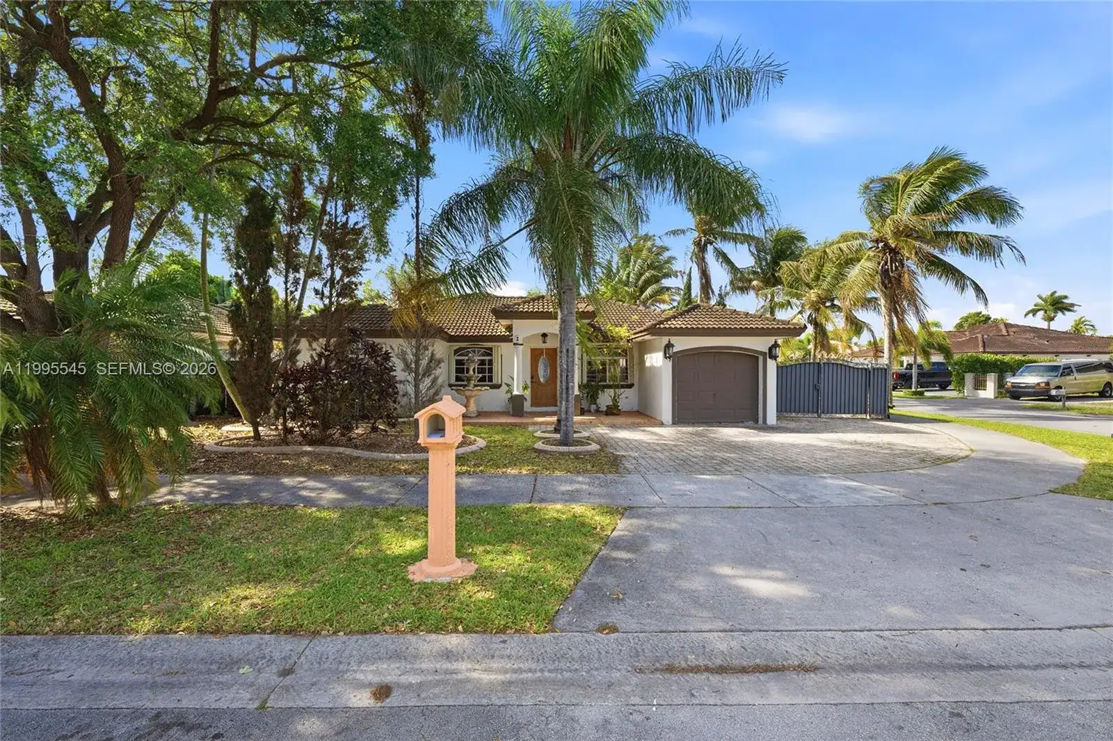 14386 SW 164th Ter, Miami FL 33177 photo 5