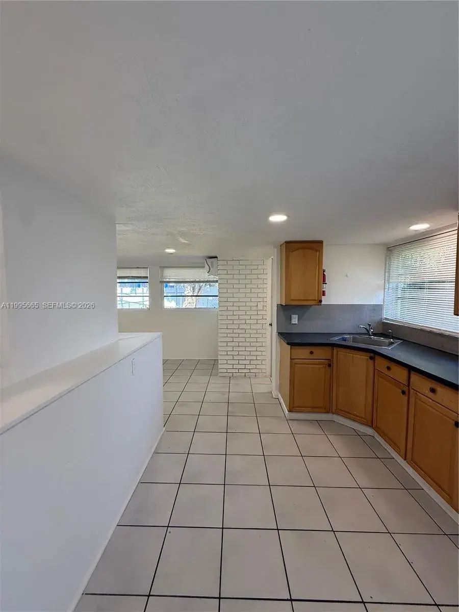 1101 N 58th Ave # 4, Hollywood FL 33021